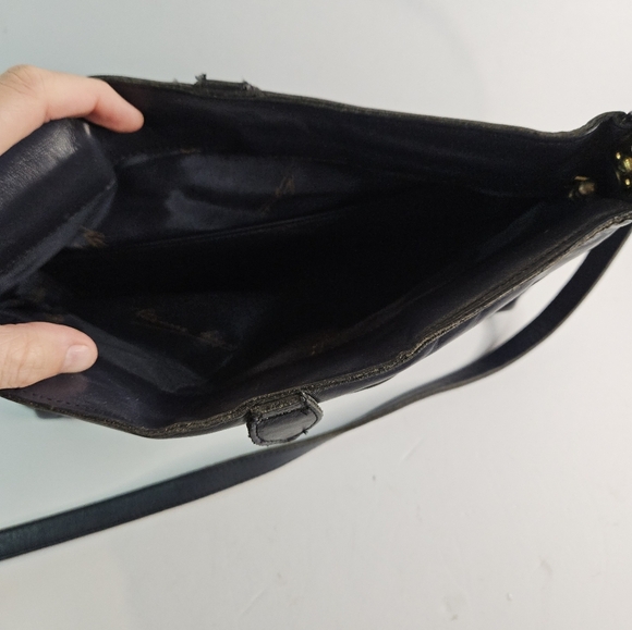 Etienne Aigner Vintage Classic Navy Blue Soft Leather Shoulder Bag - Picture 5 of 6